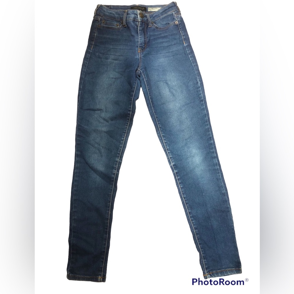 Not for sale Aeropostale high waisted Jegging. Size 00.